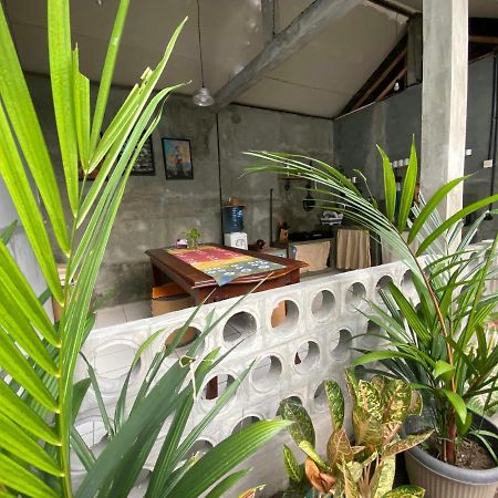 Reeneo Guesthouse Γιογκιακάρτα Εξωτερικό φωτογραφία