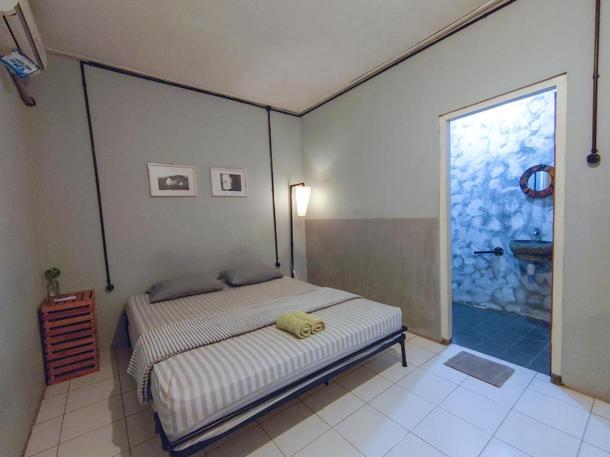 Reeneo Guesthouse Γιογκιακάρτα Εξωτερικό φωτογραφία